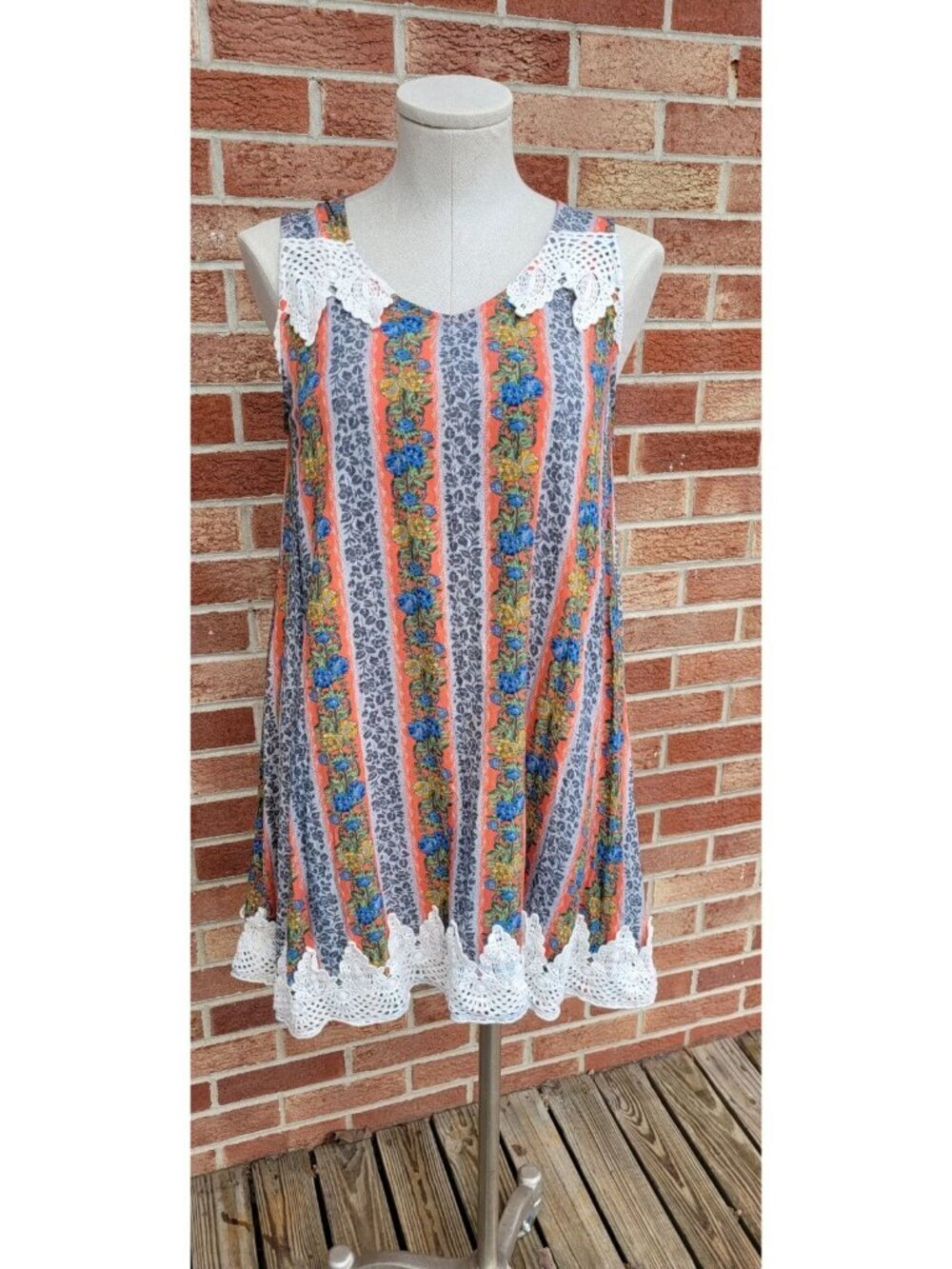 Easel Baby Doll Mini Dress Women's Size Small Boho Flowy Sleeveless Floral